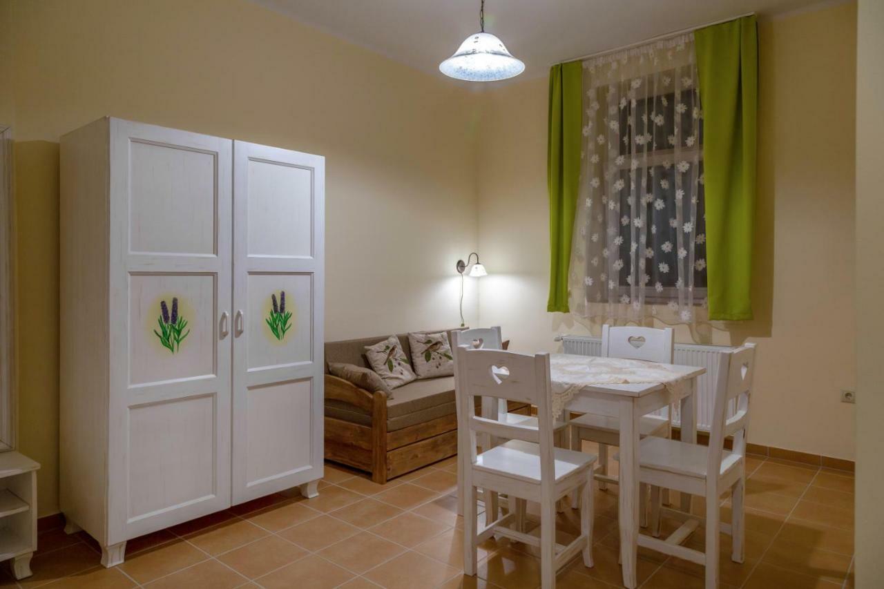 Balzsam Apartmanhaz Харканы Экстерьер фото