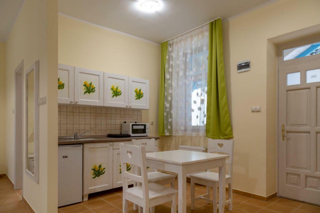 Balzsam Apartmanhaz Харканы Экстерьер фото